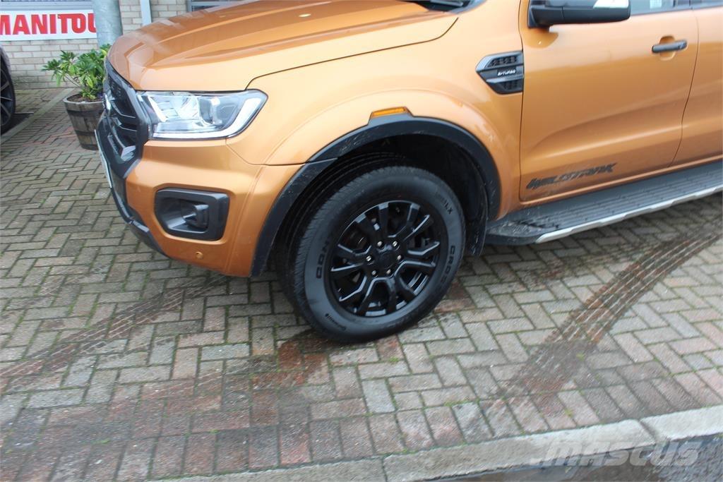 Ford Ranger Wildtrak Kis teherszállító/Platós kocsi
