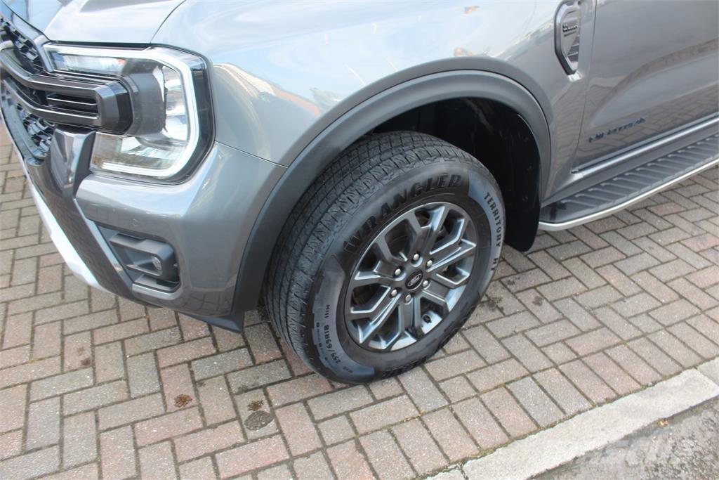 Ford Ranger Wildtrak Kis teherszállító/Platós kocsi