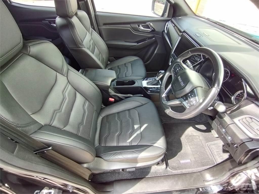 Isuzu  Kis teherszállító/Platós kocsi