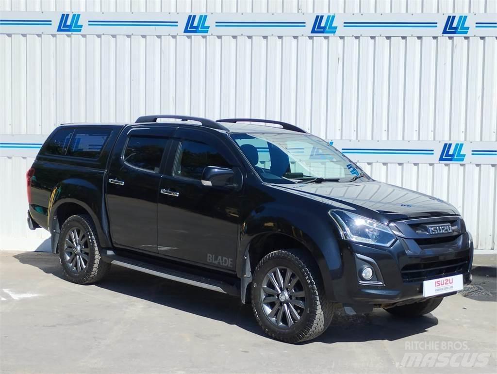 Isuzu Blade Kis teherszállító/Platós kocsi