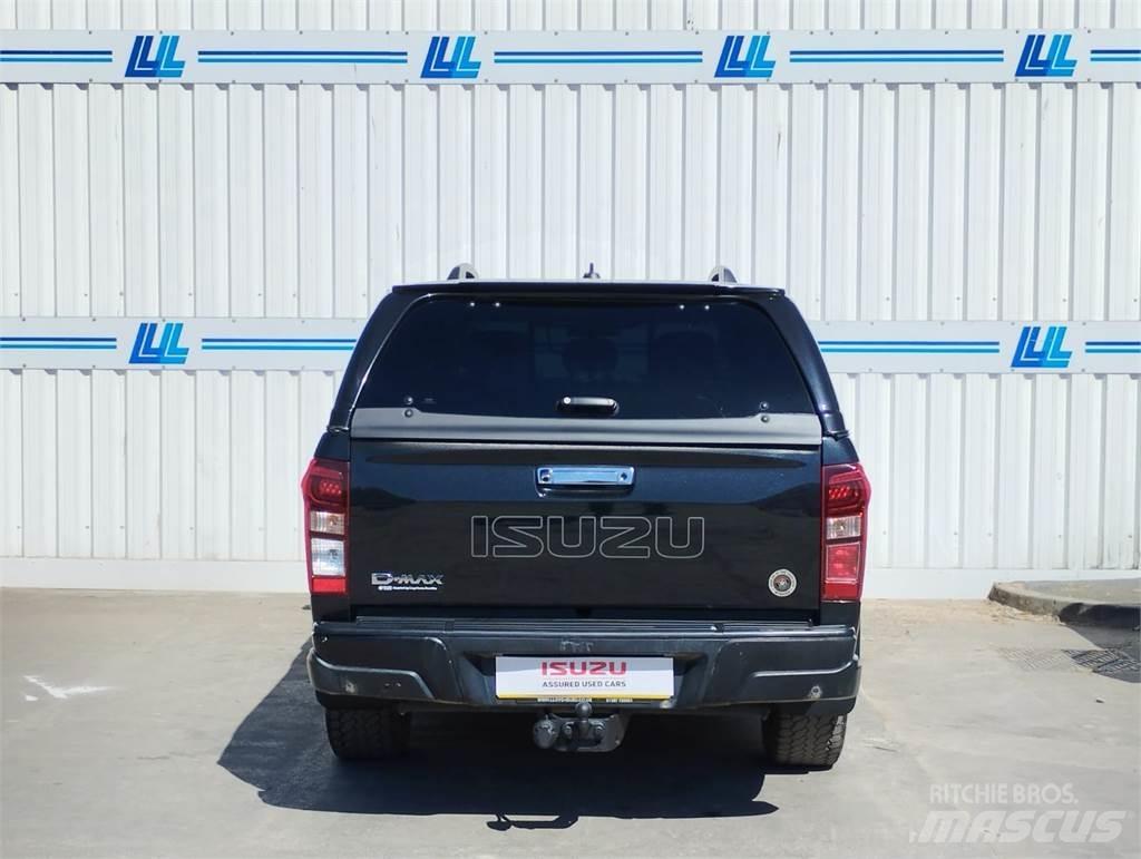 Isuzu Blade Kis teherszállító/Platós kocsi