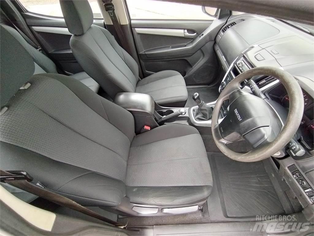 Isuzu D-Max Eiger Kis teherszállító/Platós kocsi