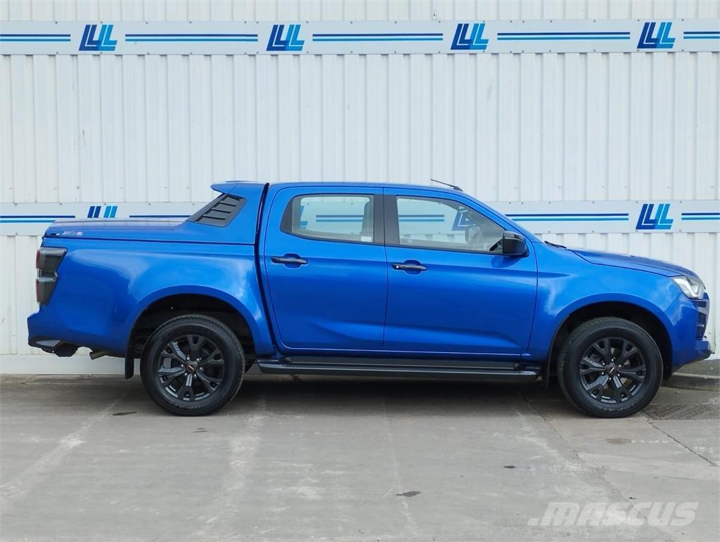 Isuzu V-Cross Kis teherszállító/Platós kocsi