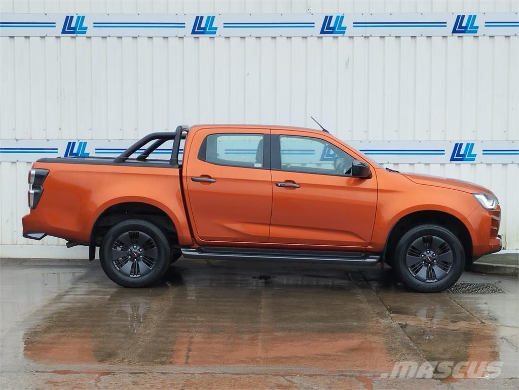 Isuzu V-Cross Kis teherszállító/Platós kocsi