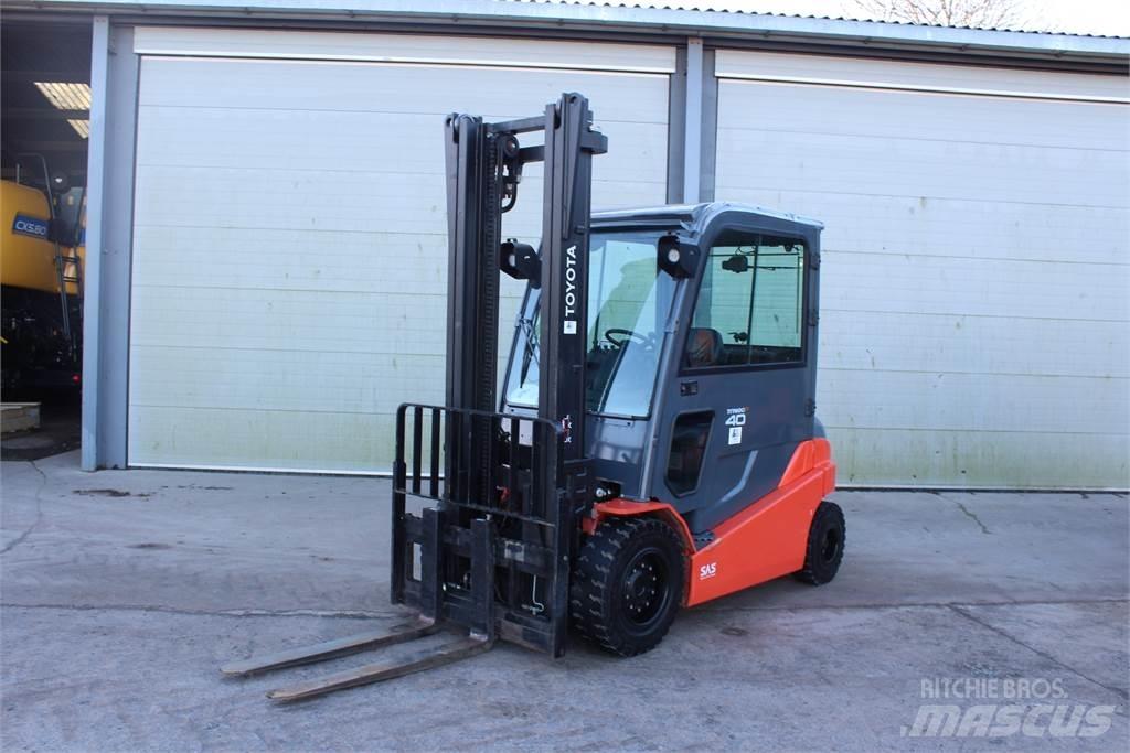 Toyota 4T Forklift Targoncák-Egyéb