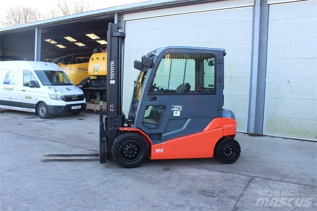 Toyota 4T Forklift Targoncák-Egyéb