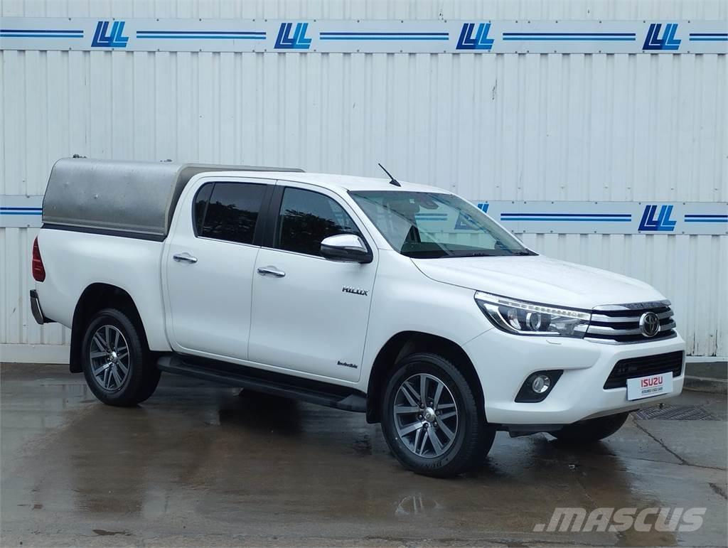 Toyota Hilux Kis teherszállító/Platós kocsi