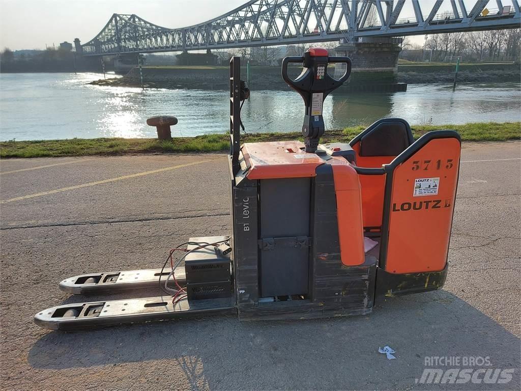 BT LPE240 Elektromos gyalogkíséretű targoncák