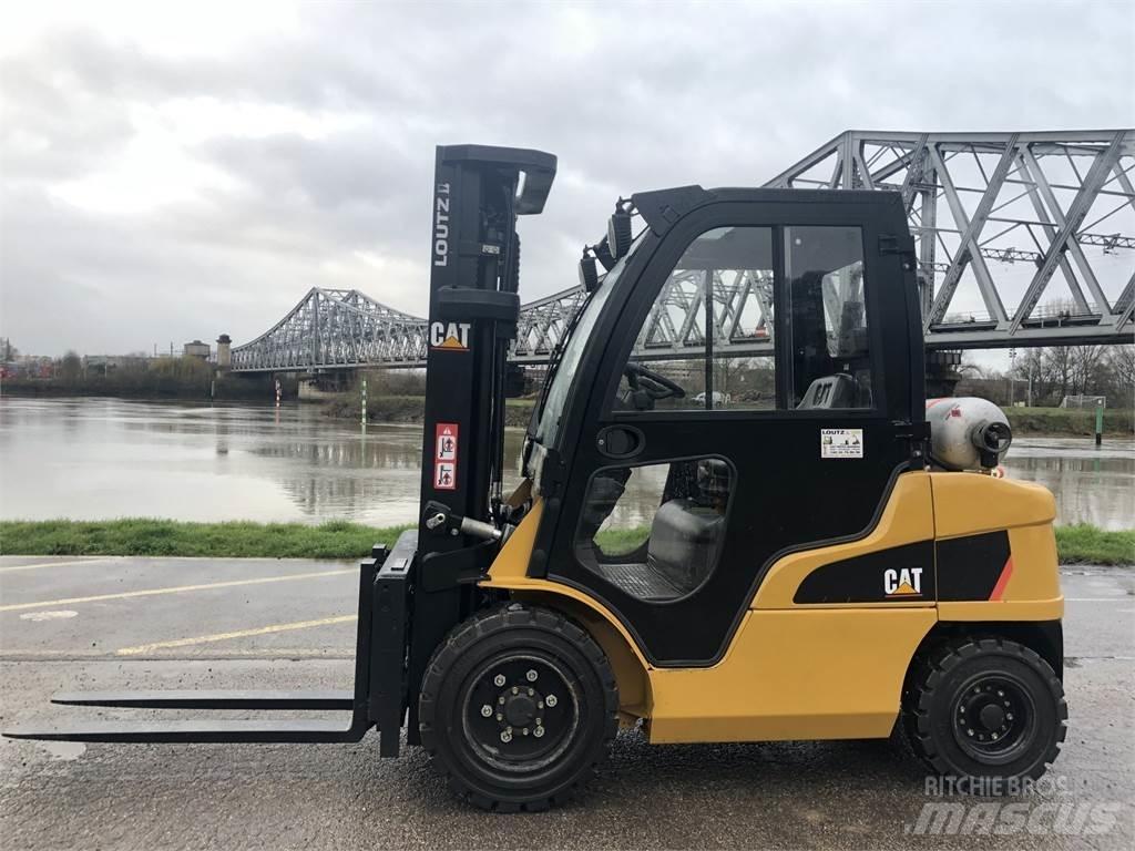CAT GP30N Targoncák-Egyéb