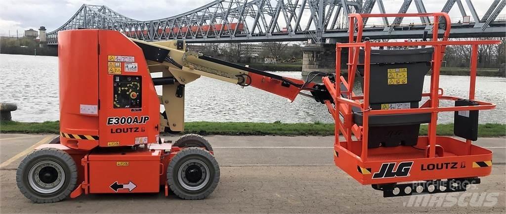 JLG E300AJP Egyéb felvonók és állványok