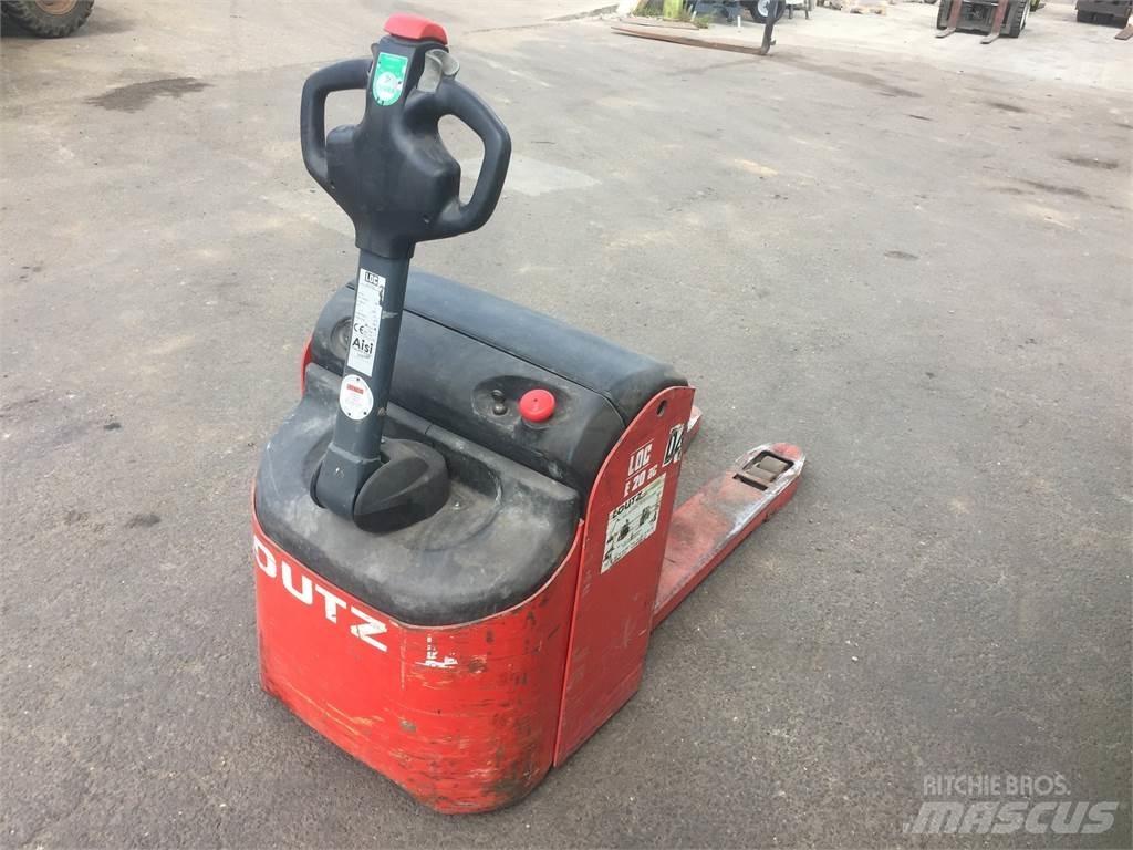 LOC E20 Gyalogkíséretű targonca