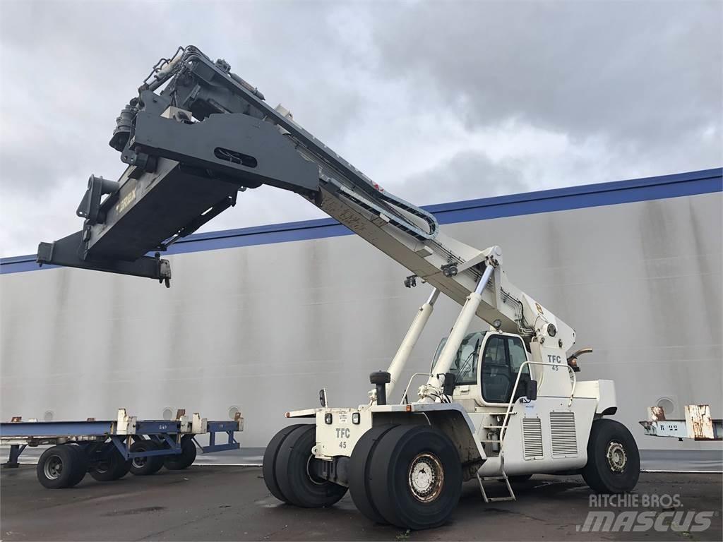 Terex TFC45 Konténer rakodó