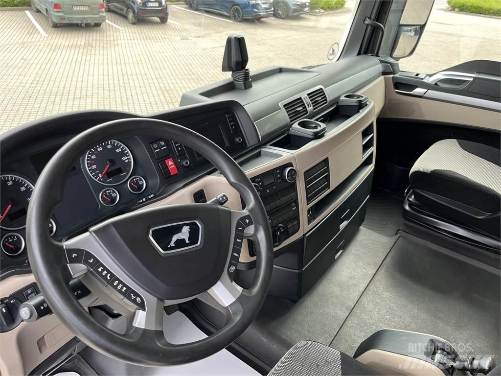 MAN TGX 26.470 6x2-2 Nyergesvontatók
