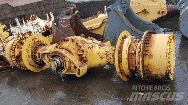 CAT 988B Tengelyek