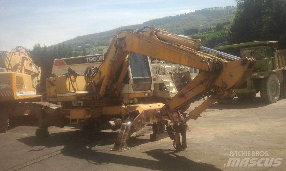 Liebherr A902 Gumikerekes kotrók