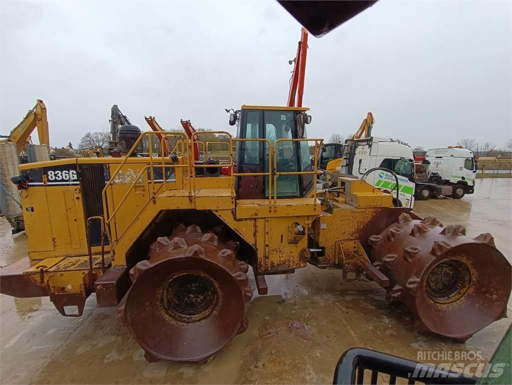 CAT 836G Építőipar - Egyebek