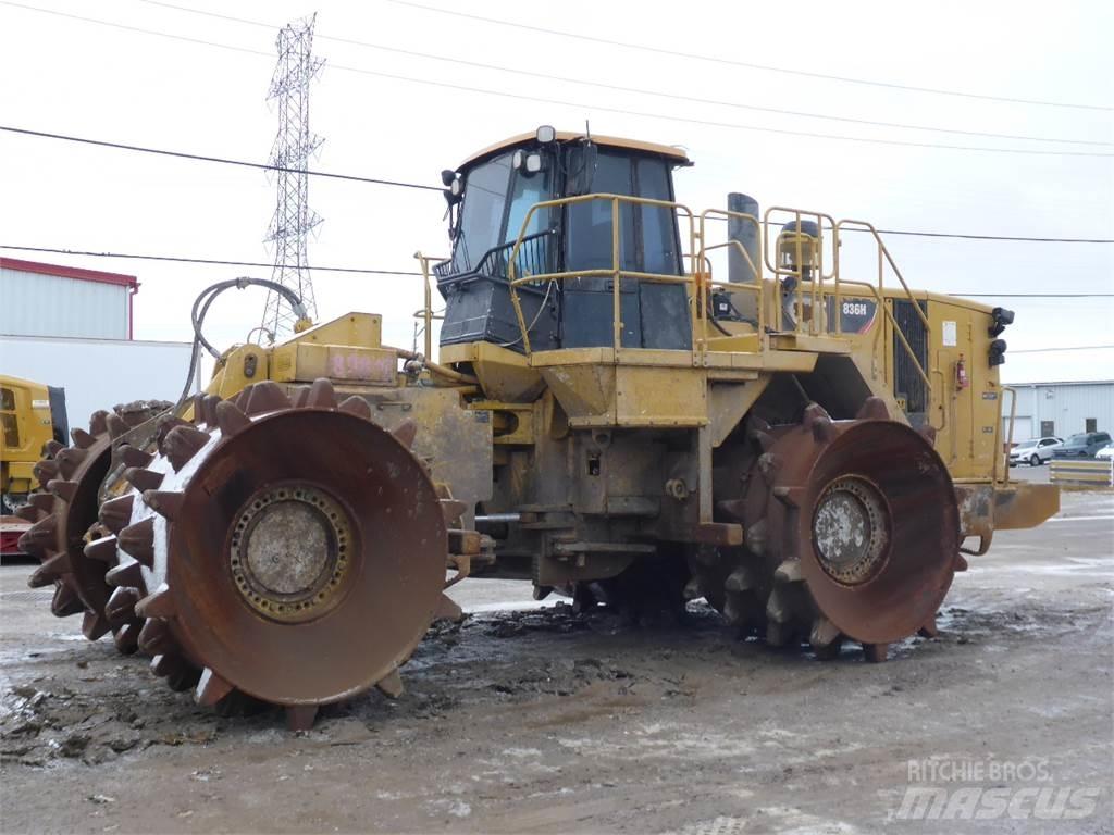 CAT 836H Építőipar - Egyebek