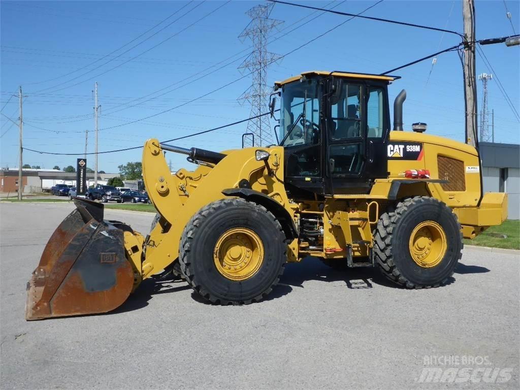CAT 938M Gumikerekes homlokrakodók