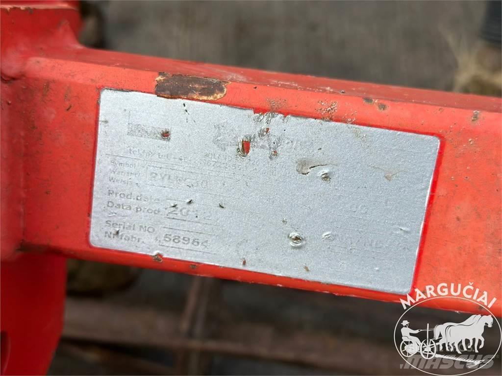 Akpil Rylec, 3 m Egyéb mezőgazdasági gépek
