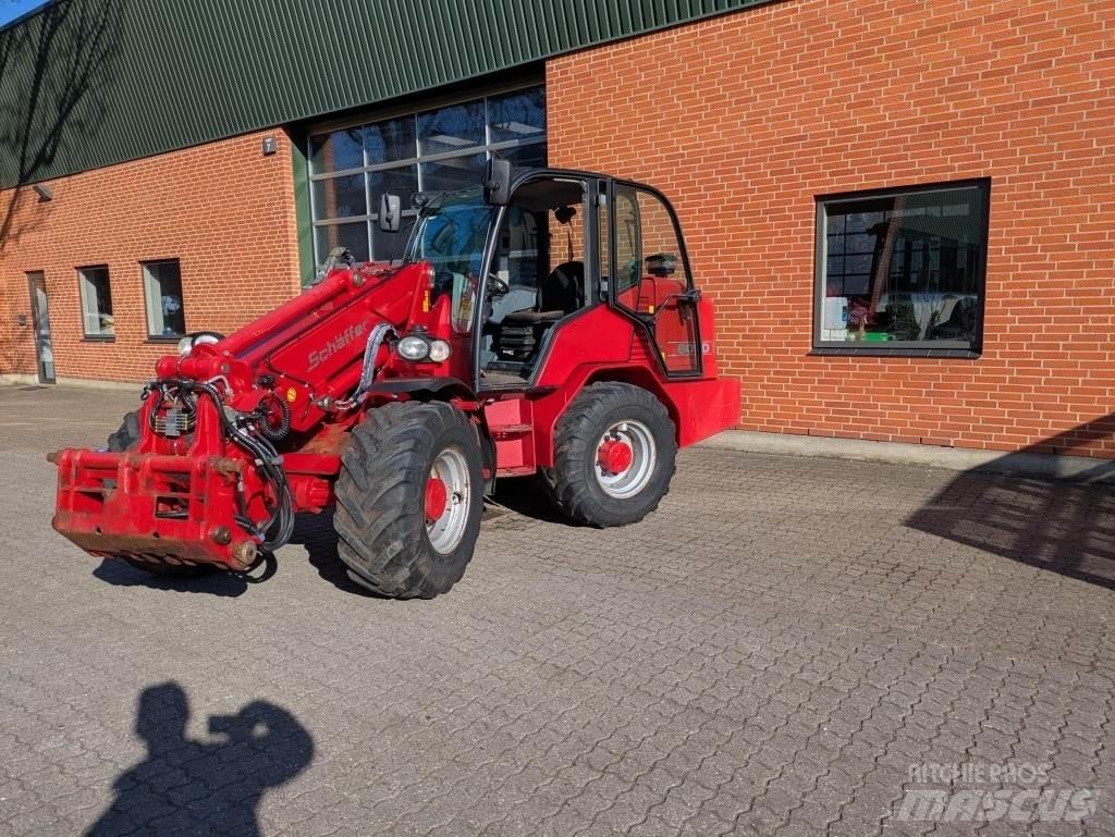 Schäffer 8090 T Teleszkópos rakodók