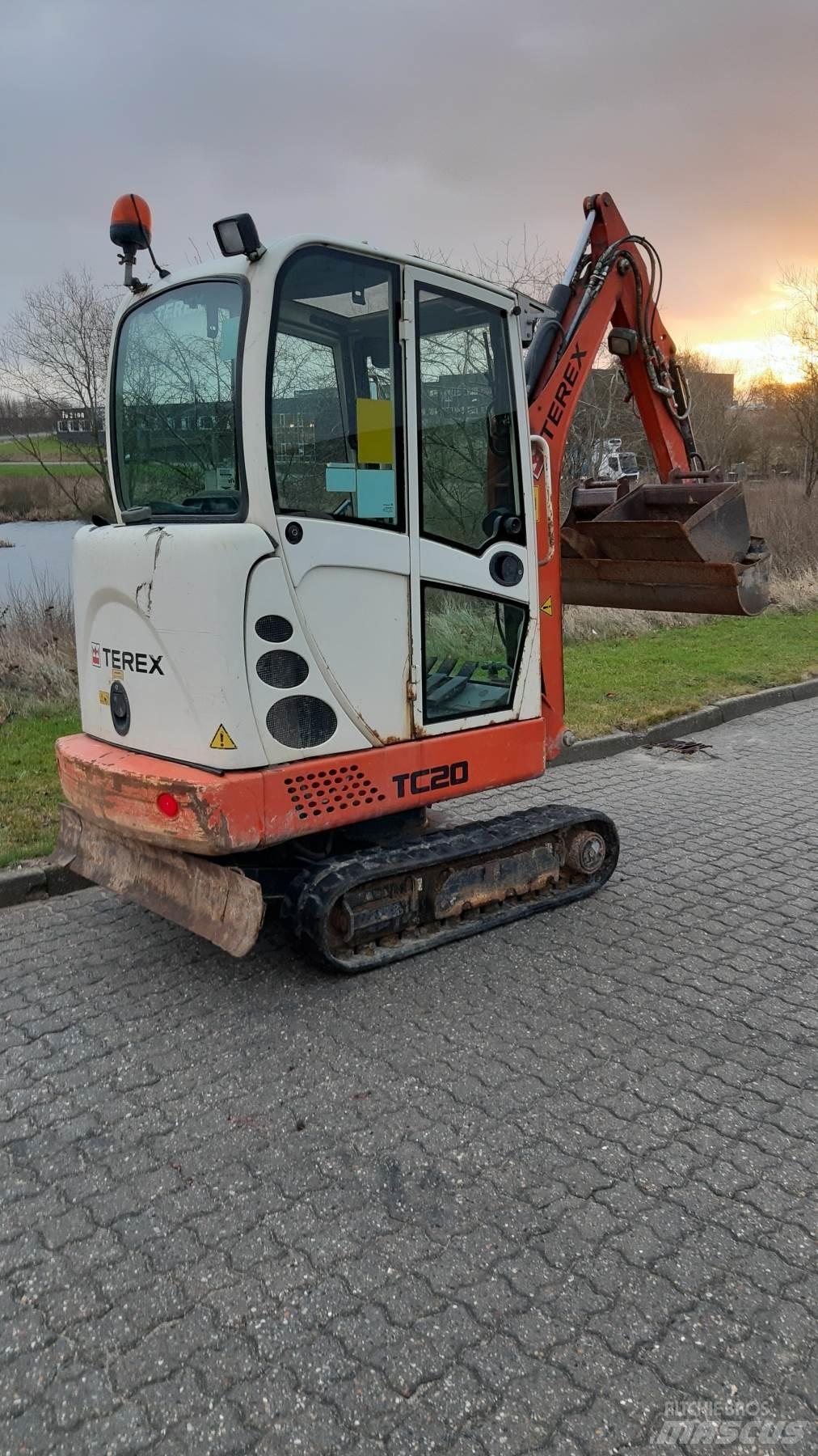 Terex TC20 Mini kotrók < 7t