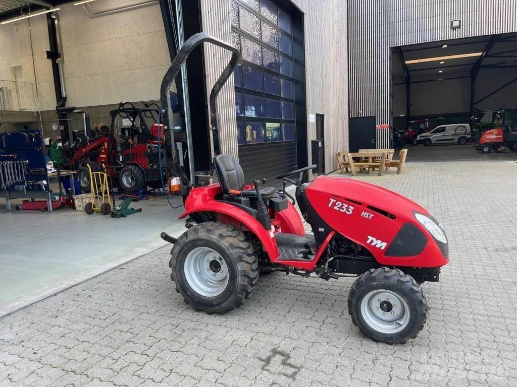 TYM T233 Kompakt traktorok