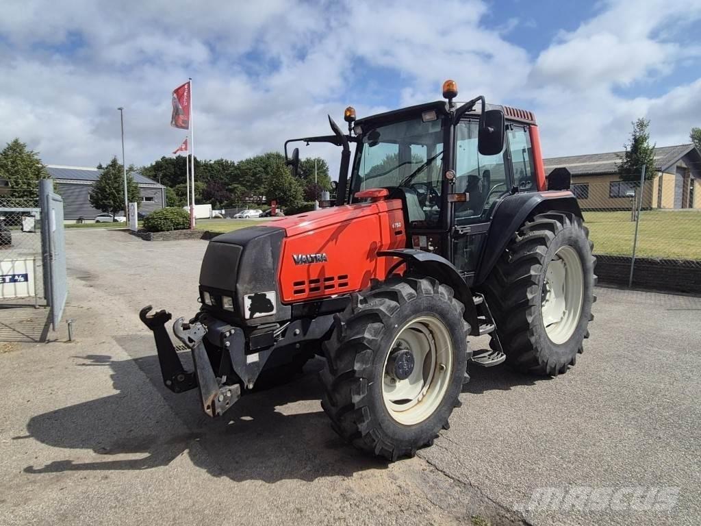 Valmet 6750 Traktorok