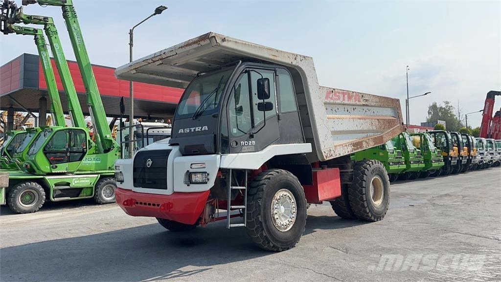 Astra RD28 4x2 Mezei dömperek