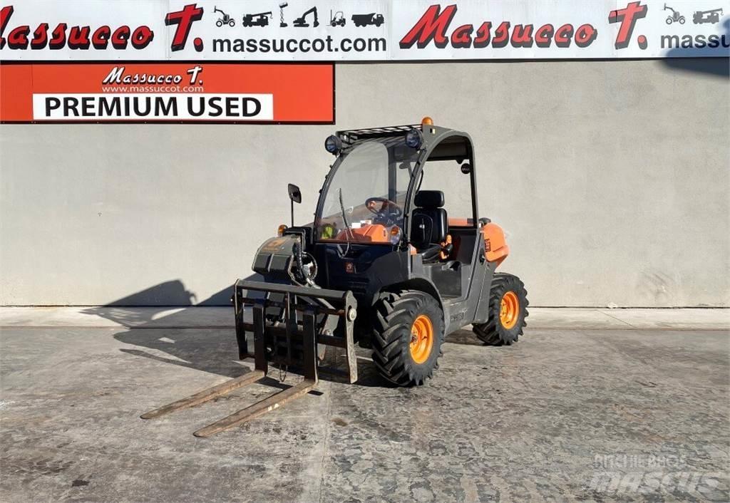Ausa T144 Teleszkópos rakodók