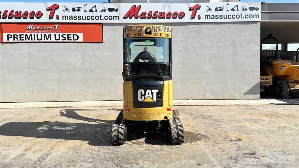 CAT 302CR Mini kotrók < 7t