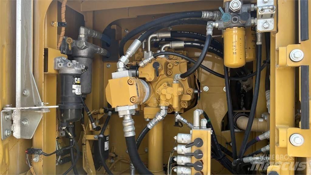 CAT 323 FLN Lánctalpas kotrók
