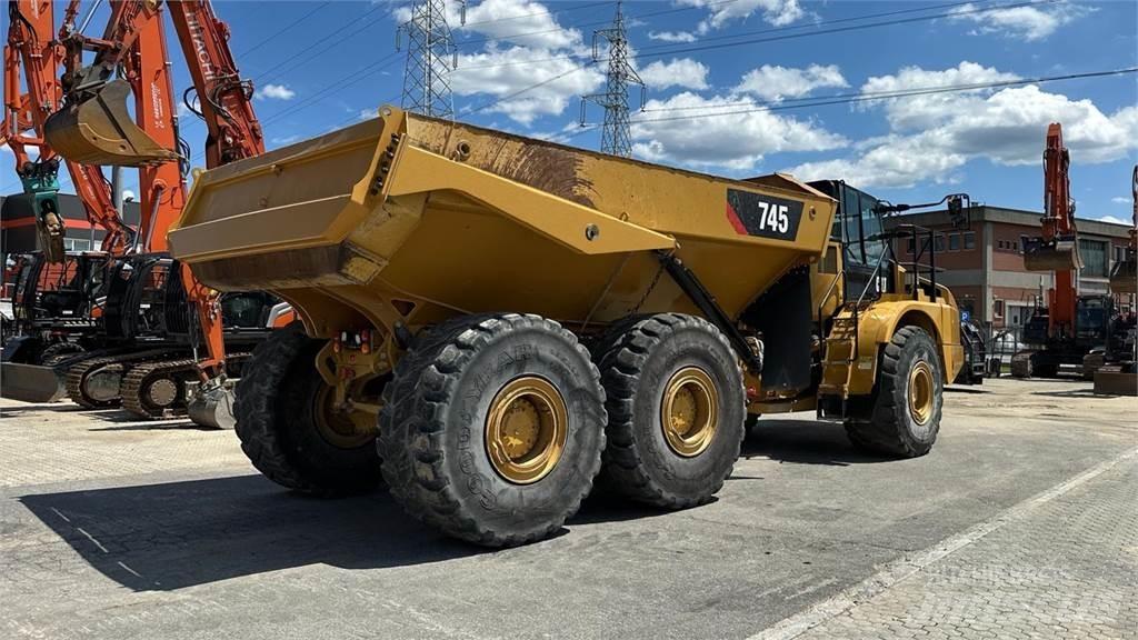 CAT 745C 6X6 Mezei dömperek