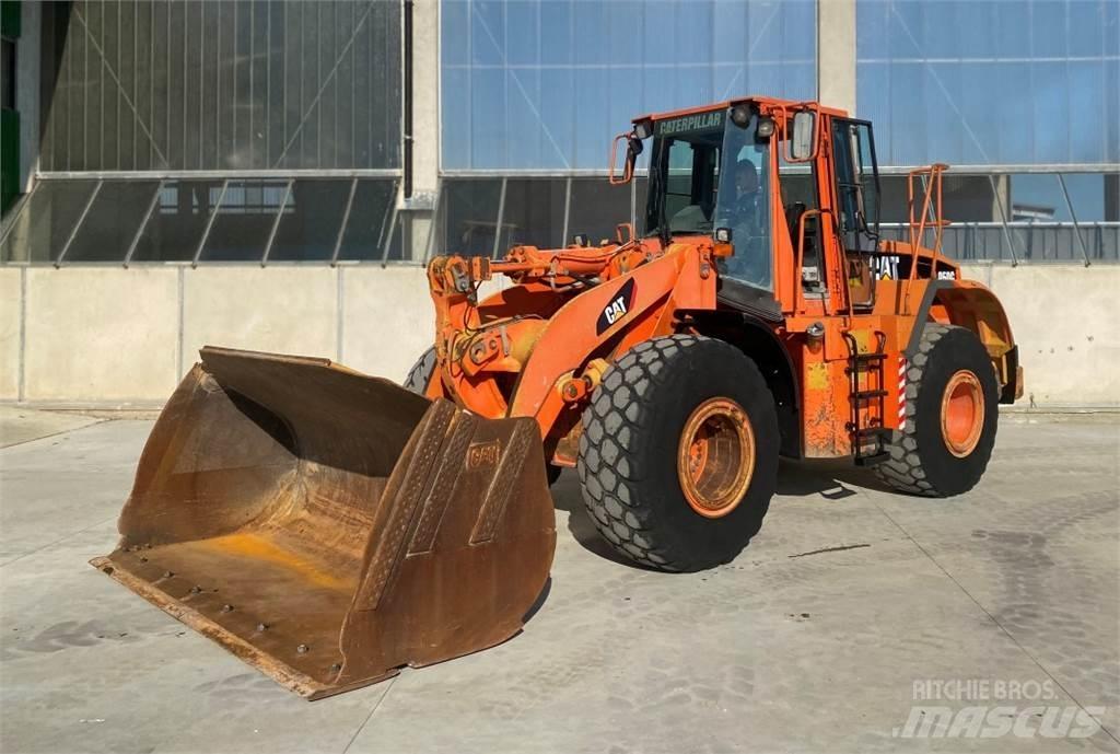 CAT 950G Gumikerekes homlokrakodók