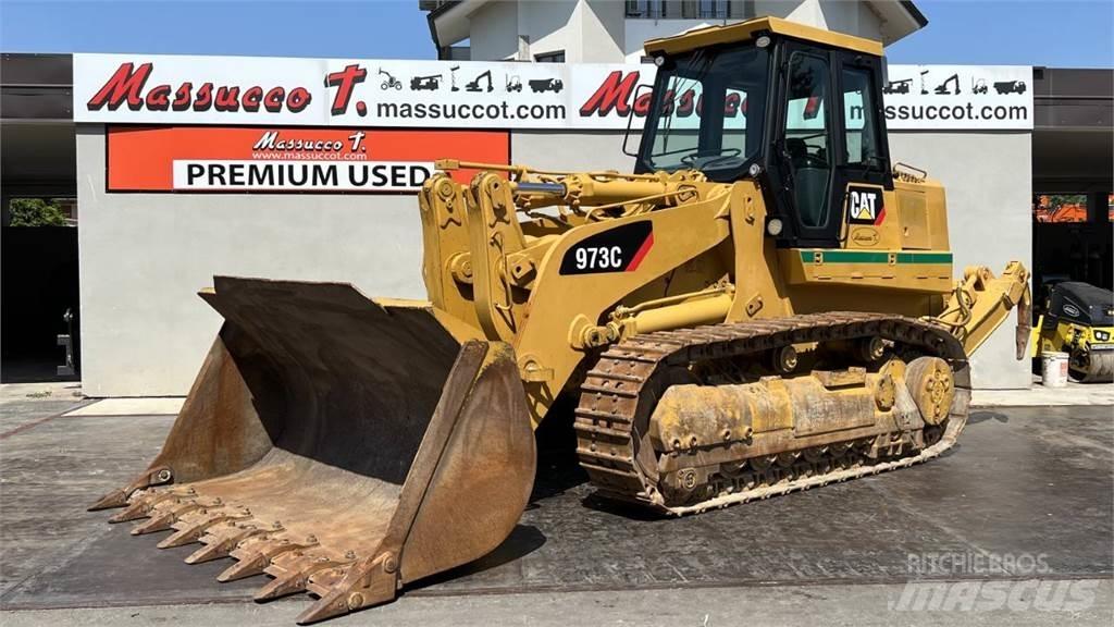 CAT 973C Gumikerekes homlokrakodók