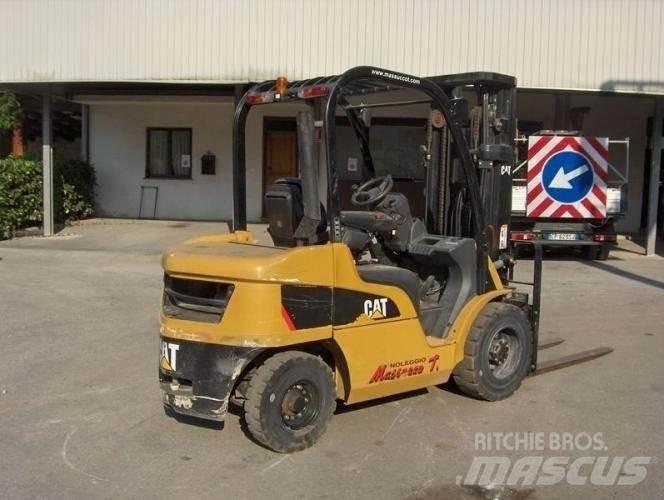 CAT DP30N Dízel targoncák