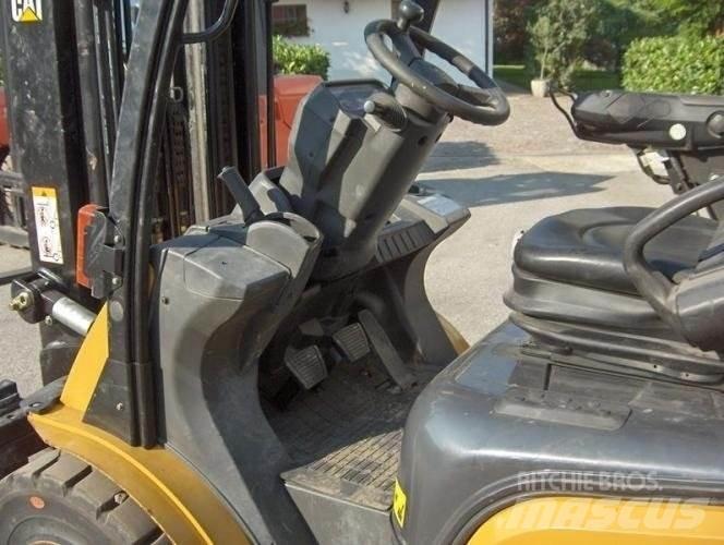 CAT DP30N Dízel targoncák