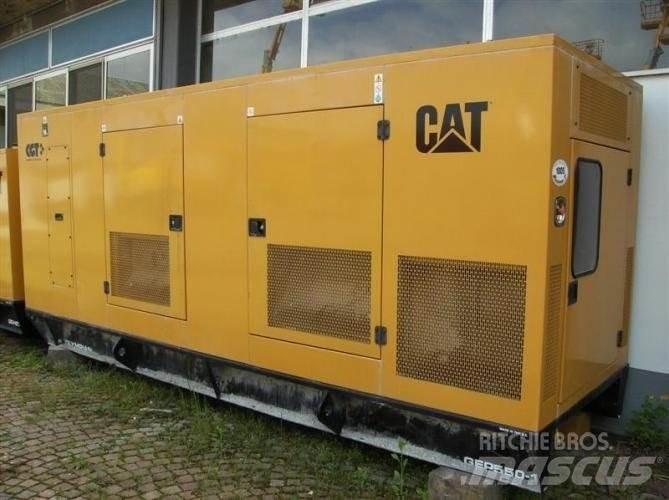 CAT GEP550 Fénytornyok