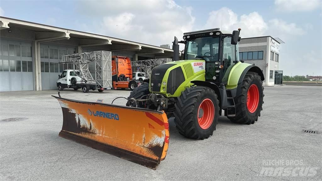 CLAAS Axion 810 4x4 Hóeltakarítók