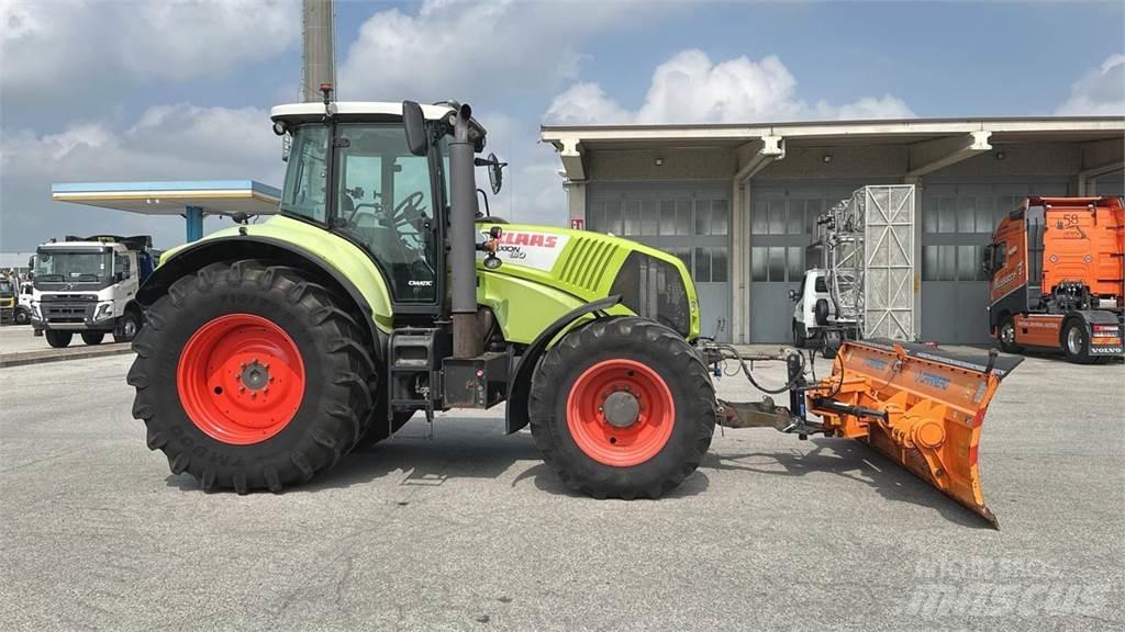 CLAAS Axion 810 4x4 Hóeltakarítók