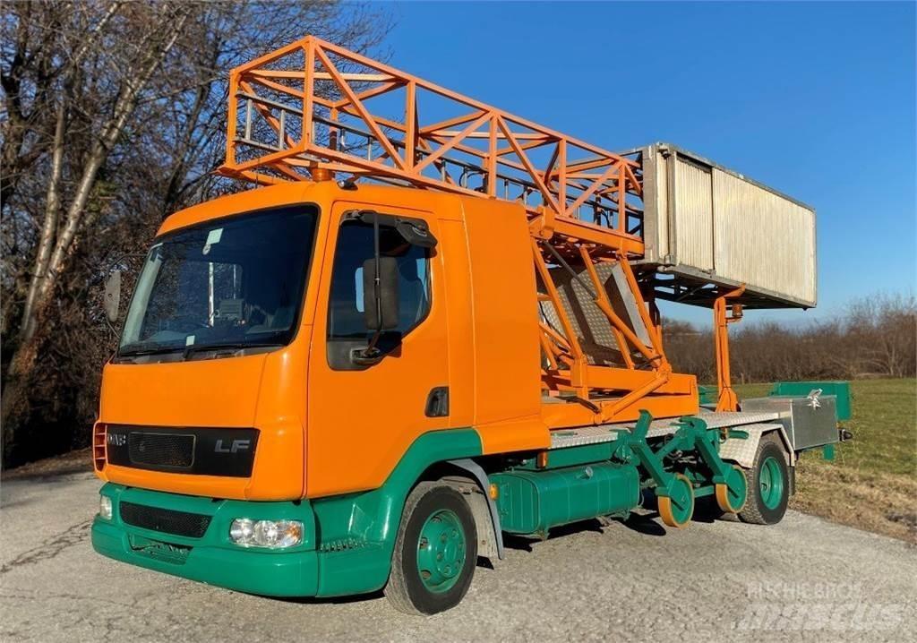 DAF LF Teherautóra szerelt emelők és állványok