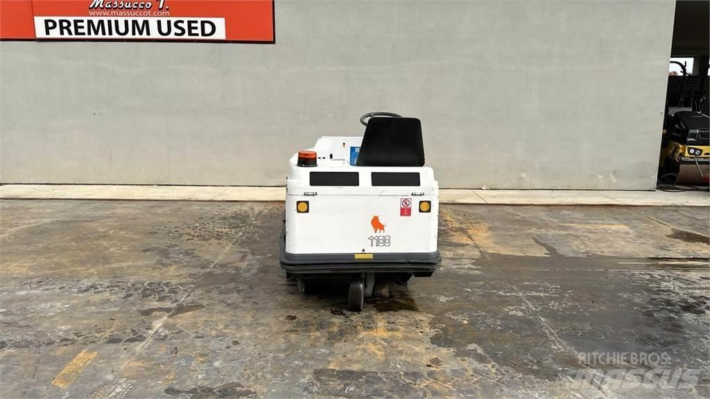 Dulevo 1100EH Utcaseprő teherautók