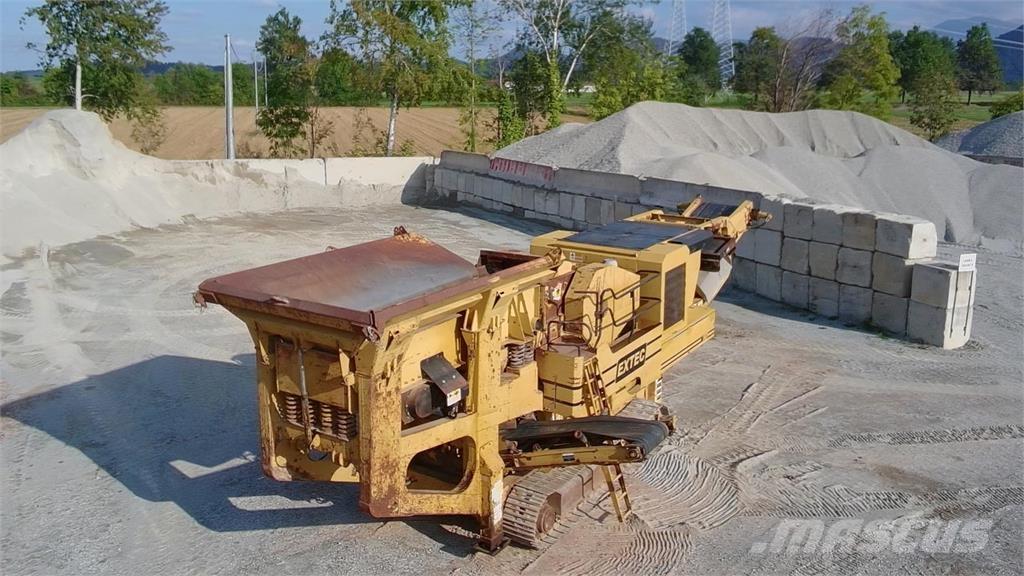 Extec C12 Takarmánydarálók