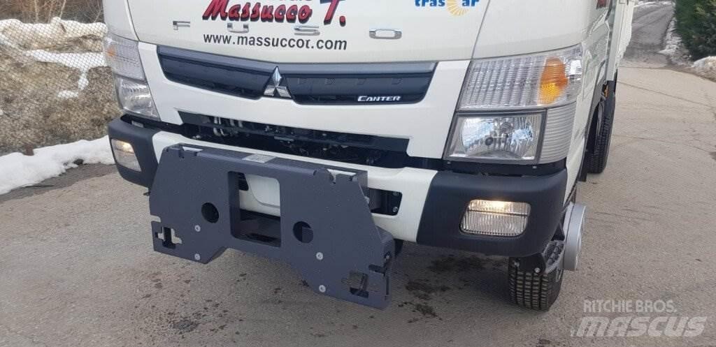 Fuso Canter 6C18 4X4 Egyéb