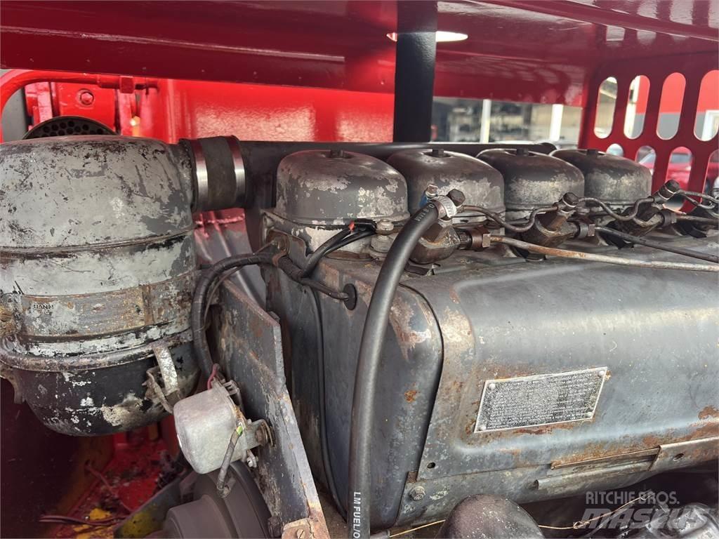 Hidromek H4 Közepes (midi) kotrók 7 t - 12 t