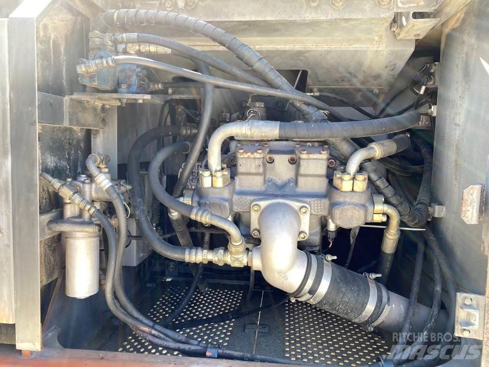 Hitachi EX230LCK Lánctalpas kotrók