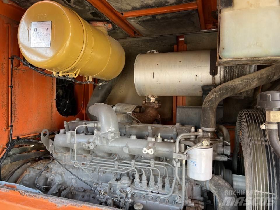 Hitachi LX170E Gumikerekes homlokrakodók