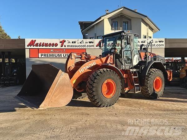 Hitachi ZW220-6 Gumikerekes homlokrakodók