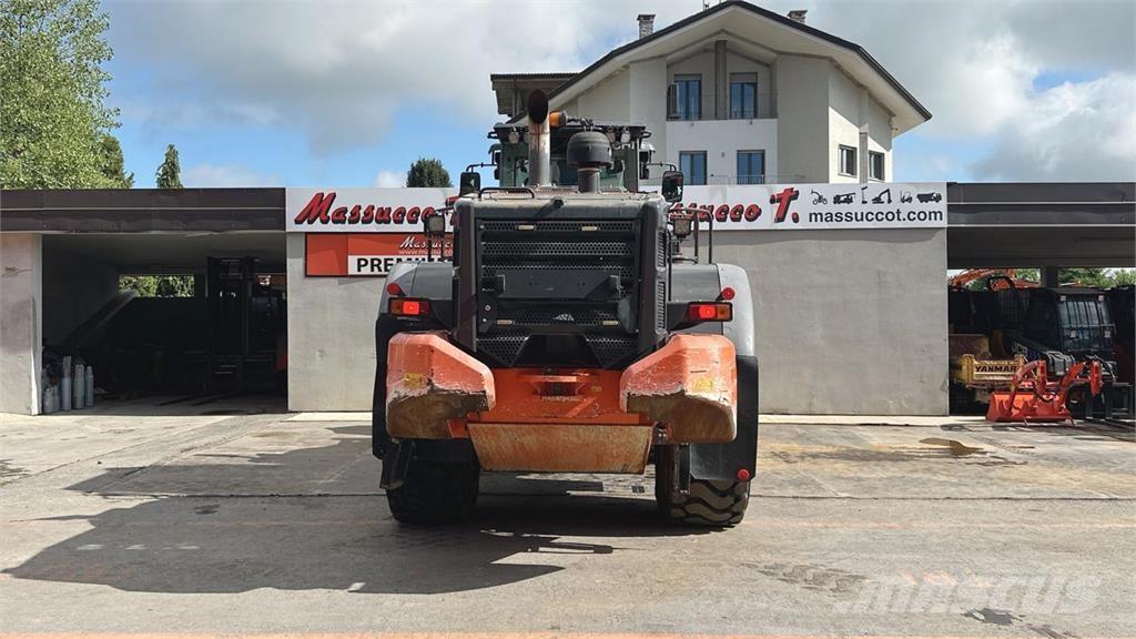 Hitachi ZW310-6 Gumikerekes homlokrakodók