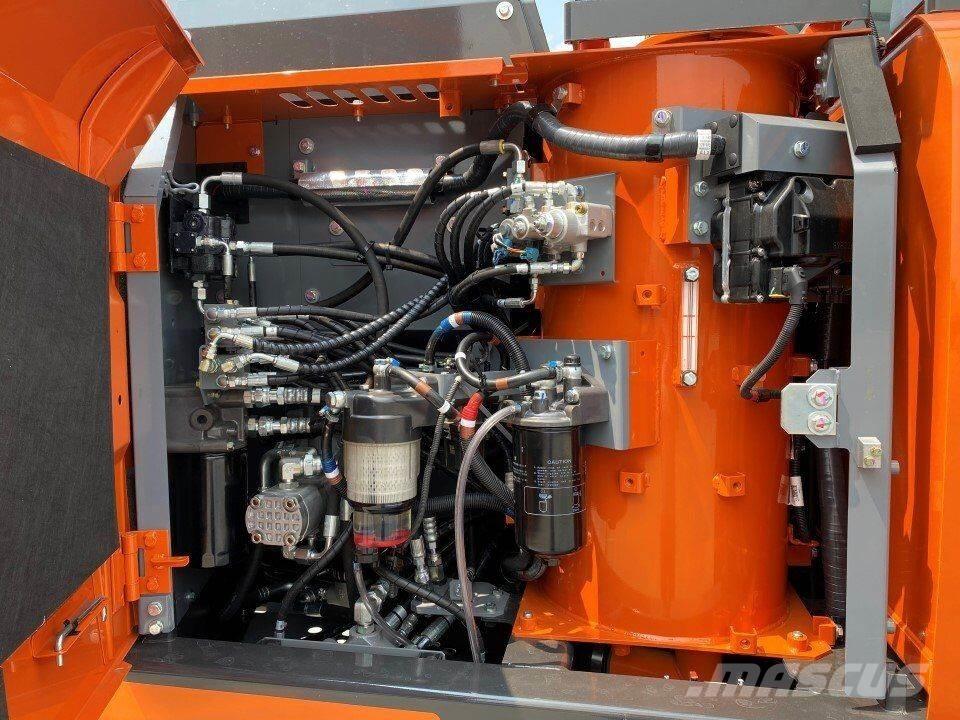 Hitachi ZX130-6 Erdészeti Kotrók