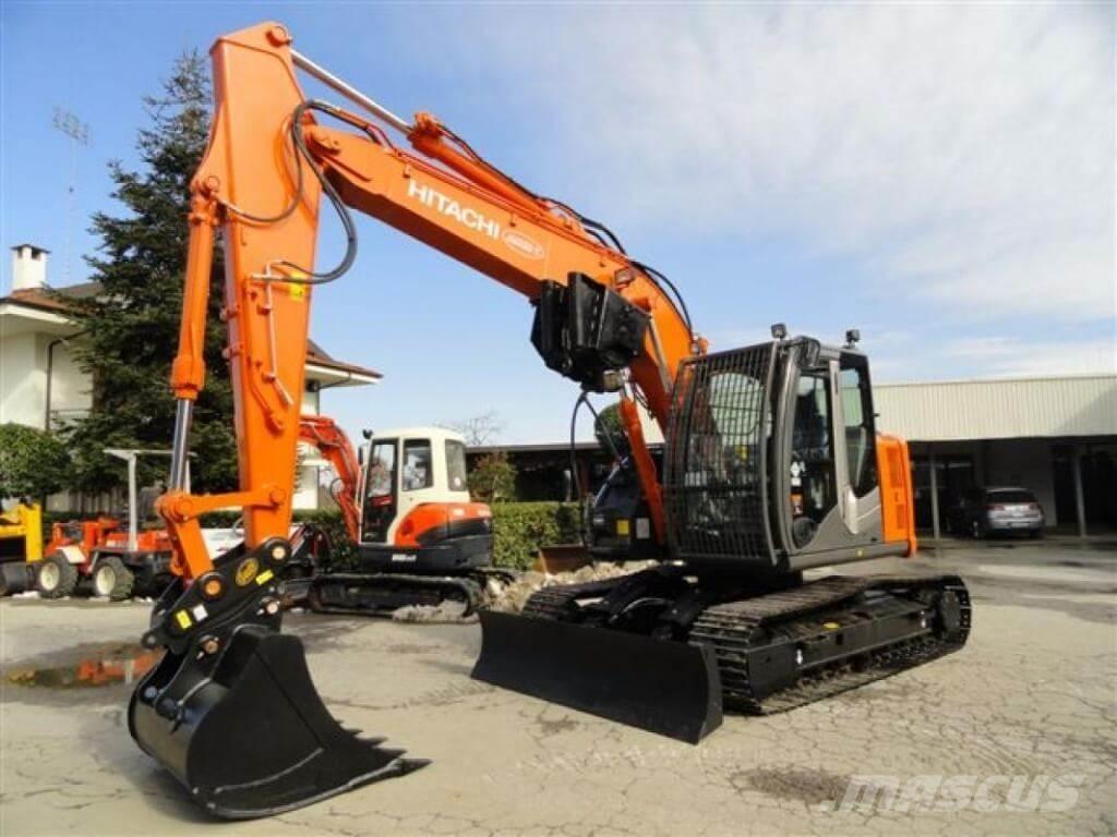 Hitachi ZX135 US-6 Erdészeti Kotrók